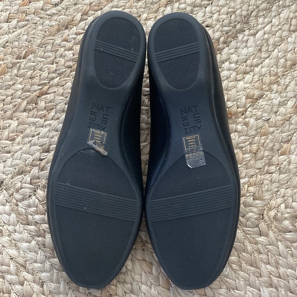 Naturalizer Carah Lace-Up Flats - Picture 5 of 7